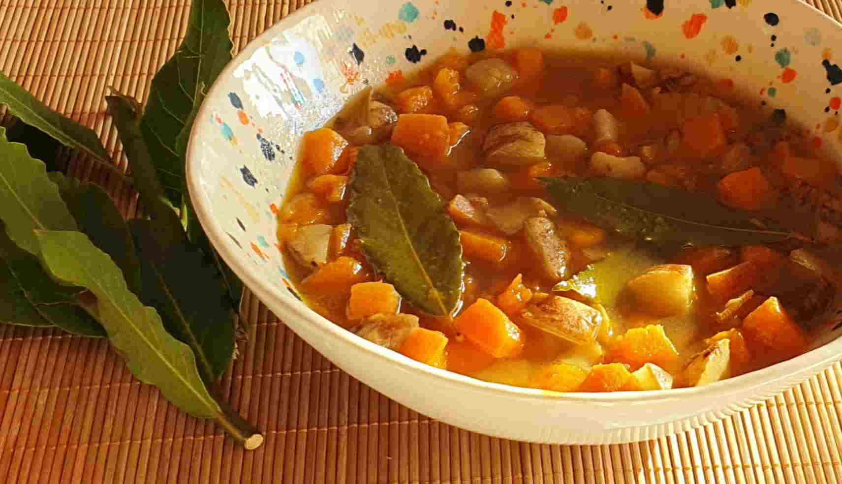 Zuppa di topinambur al profumo di alloro